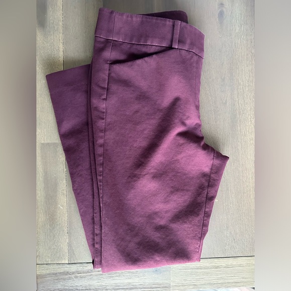 LOFT Marisa Skippy ankle pants Wine Burgundy Size 28/6 - Picture 1 of 2